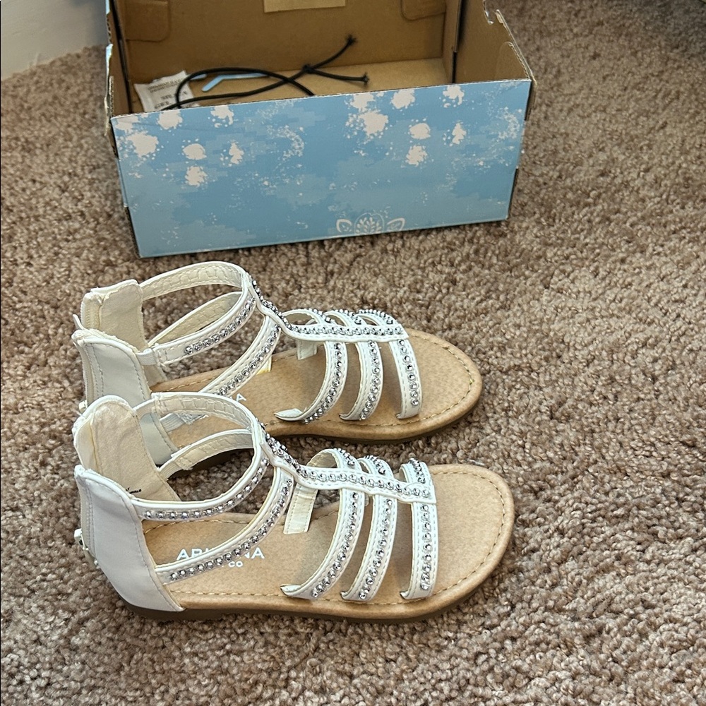 Arizona Jean Company White and Silver Kids Sandals